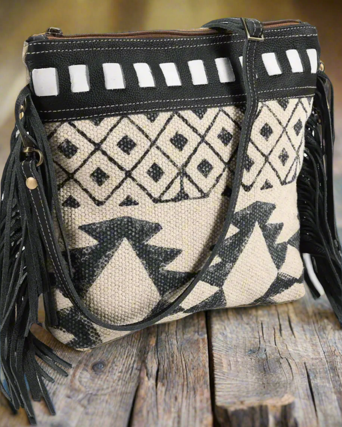 Oakley Crossbody Bag | Arrival 5/15