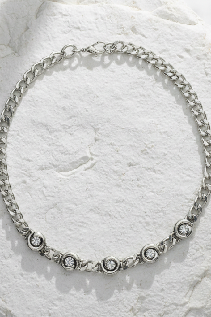 Day Trippin Pewter Necklace
