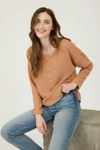 Del Rey Henley Top