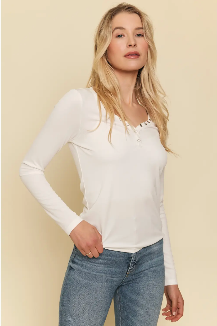 Shiloh Henley Top