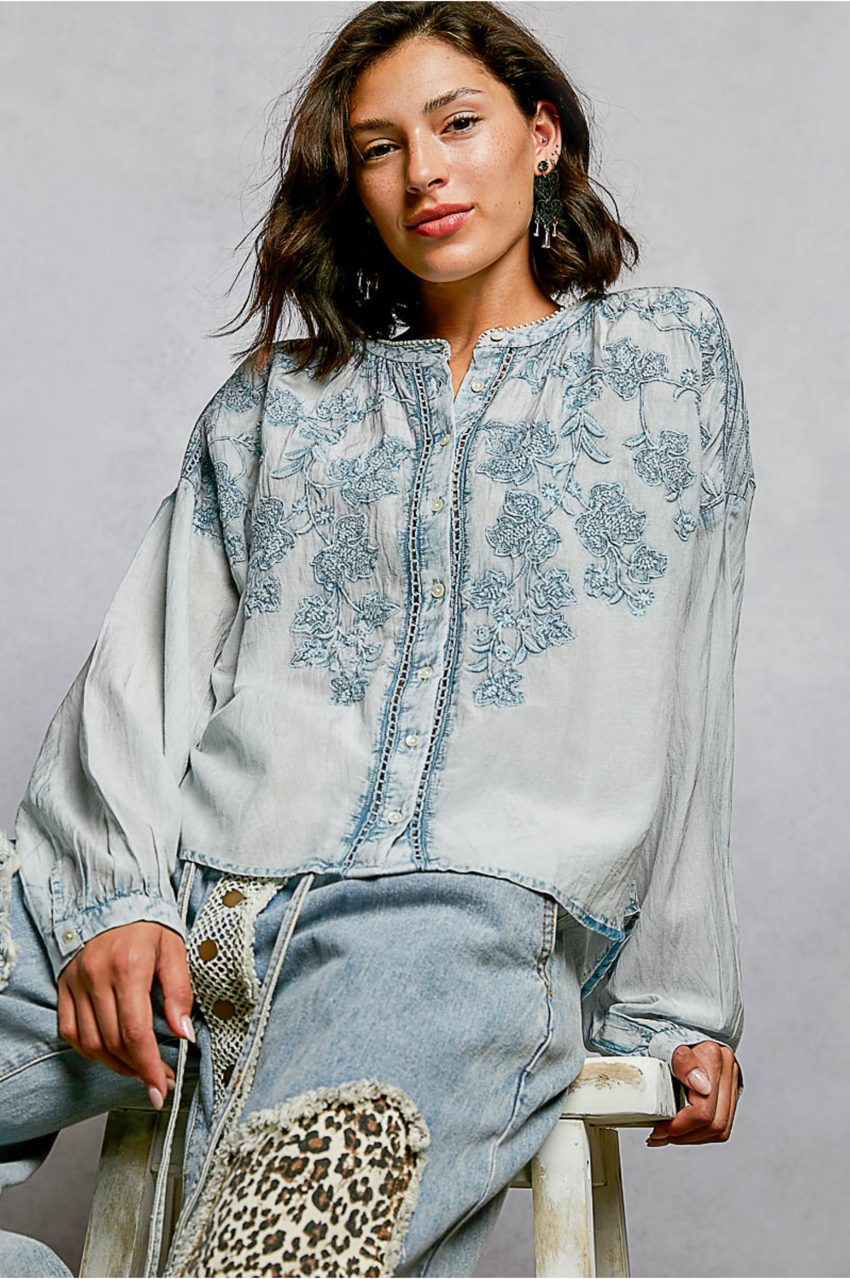 La Vida Embroidered Top