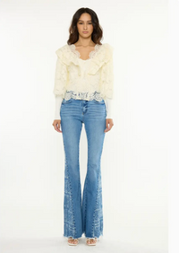 Walk On By Jeans | Arrival 6/22