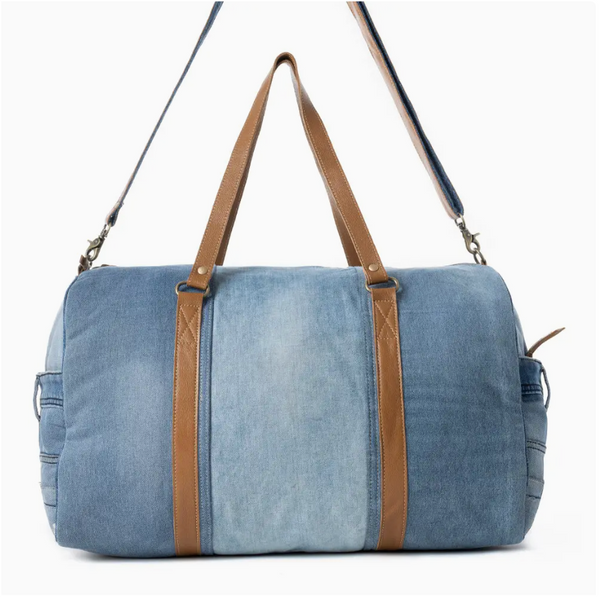 Wildberry Voyager Bag | Arriving 9/30